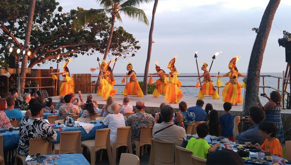 Voyagers of the Pacific Luau Big Island Guide