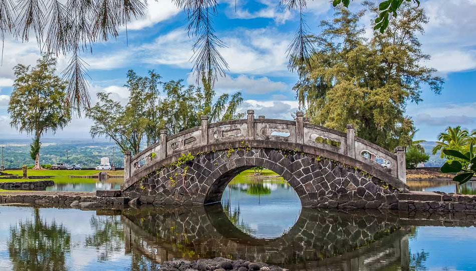 Liliuokalani Gardens Bridge