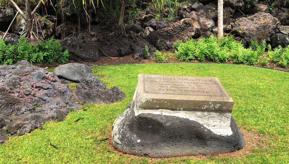 Keauhou Bay historic monument