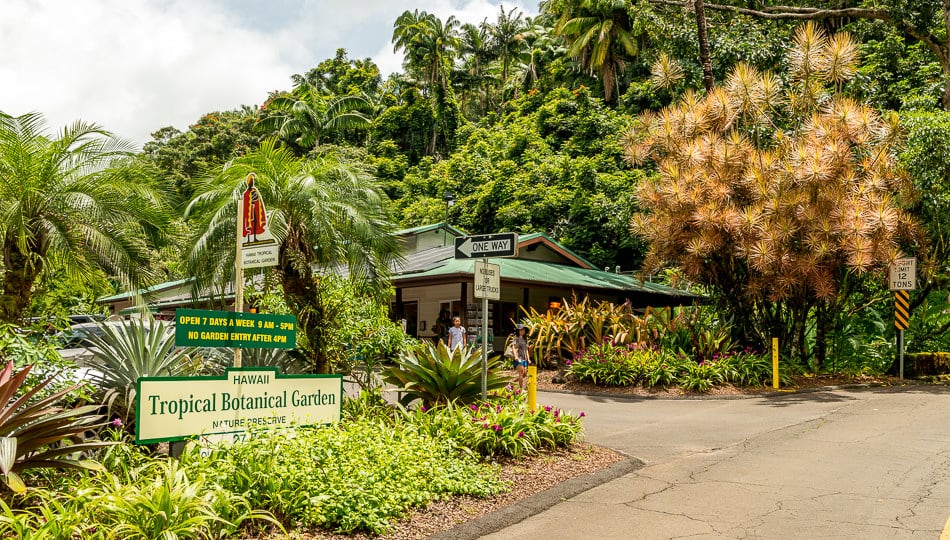 Hawaii Tropical Botanical Garden Sign and Gift Shop