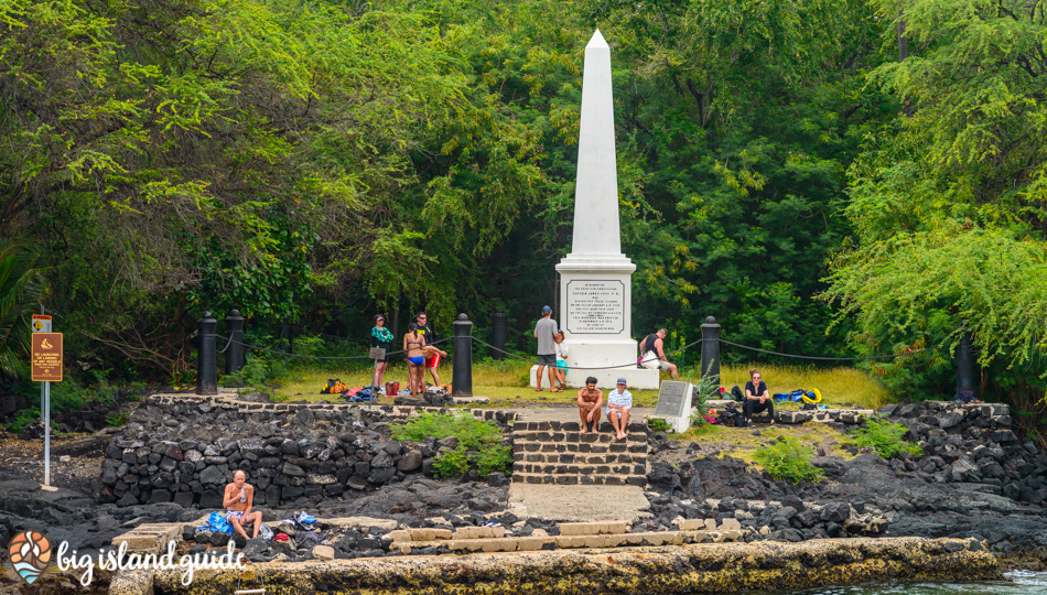 Captain Cook Monument at Kealakekua Bay