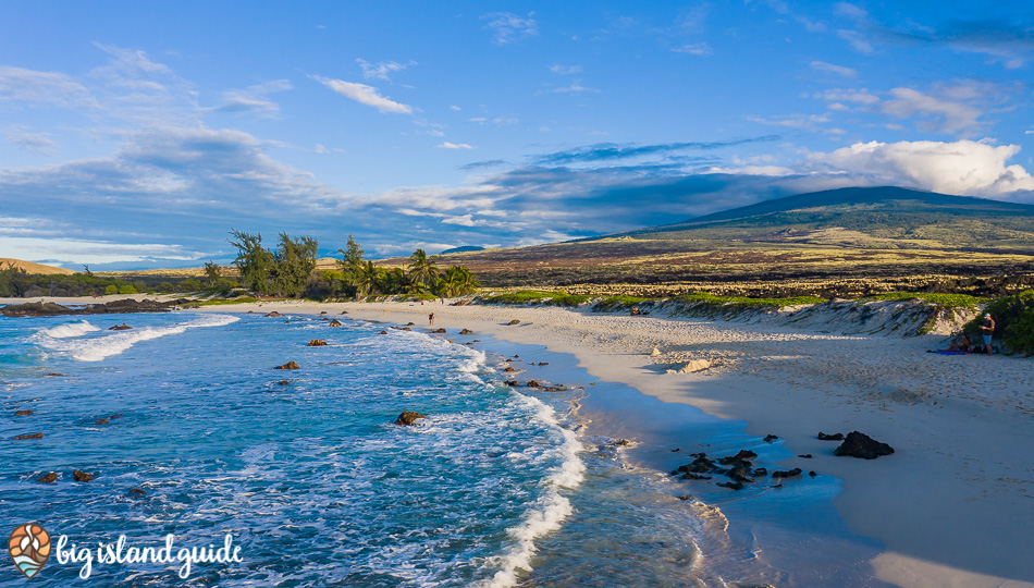 Makalawena Beach with Sand Dunes and Pu'u Ku'ili cinder cone in the Background