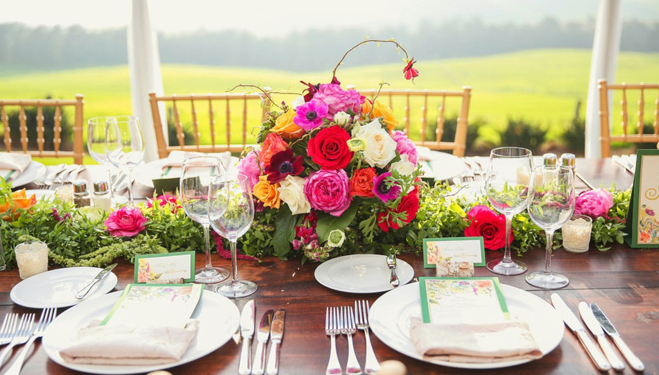 Kahua Ranch Wedding Venue table setting